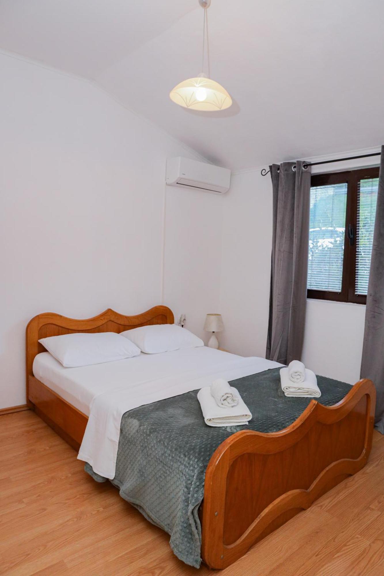 Apartment Darko Kotor Buitenkant foto